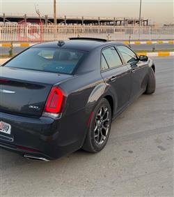کرایسلەر 300